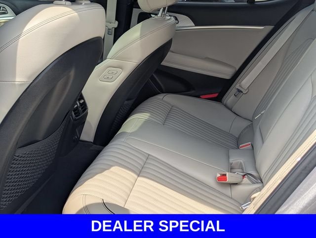 Used 2023 Silver Genesis 2.0T image 24