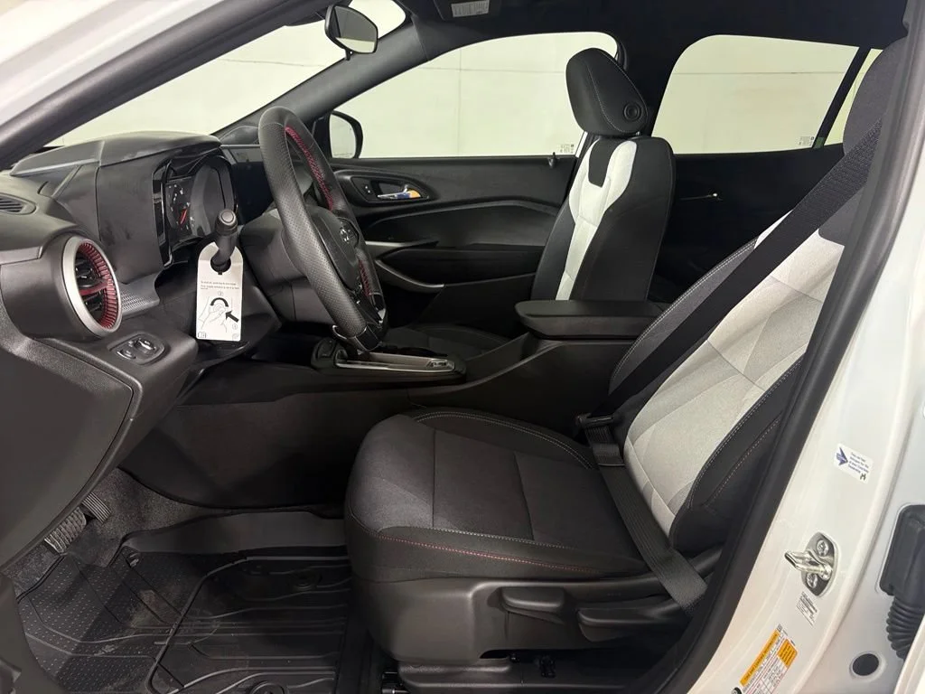 2026 Chevrolet Trax RS - Photo 19