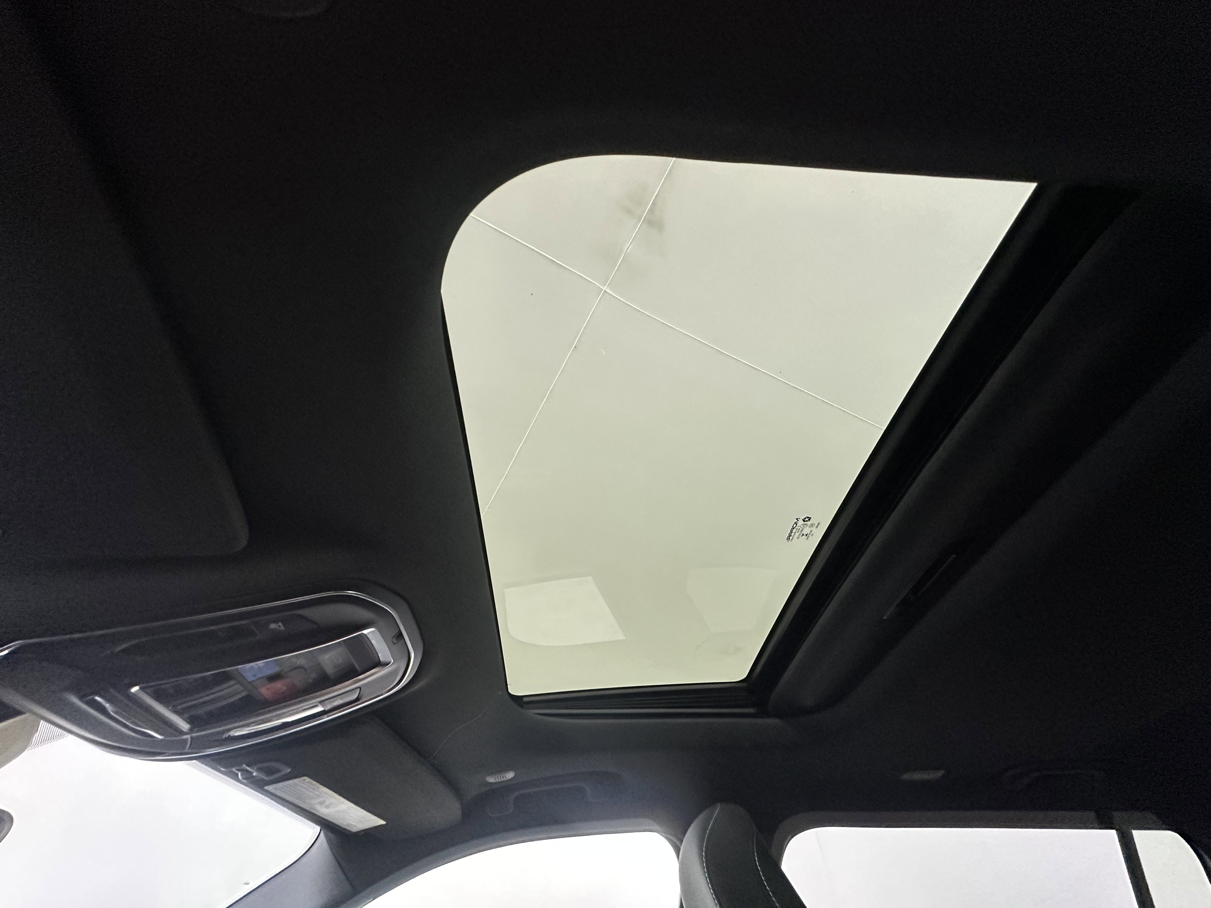 New 2026 Bright White Clear-Coat Exterior Paint Jeep Laredo X image 23