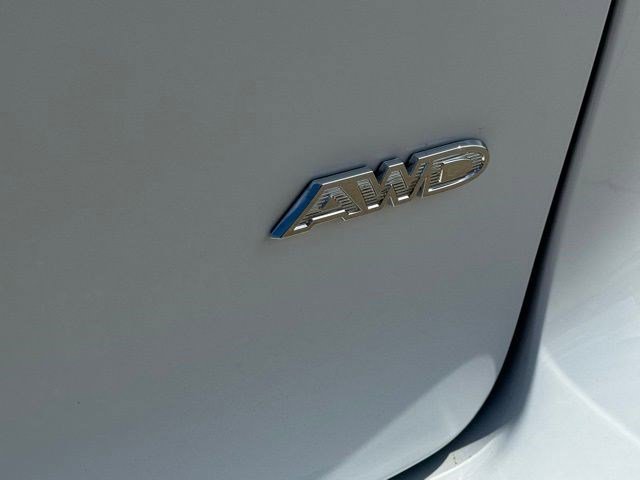 New 2027 Bright White Clear-Coat Exterior Paint Chrysler Select image 39