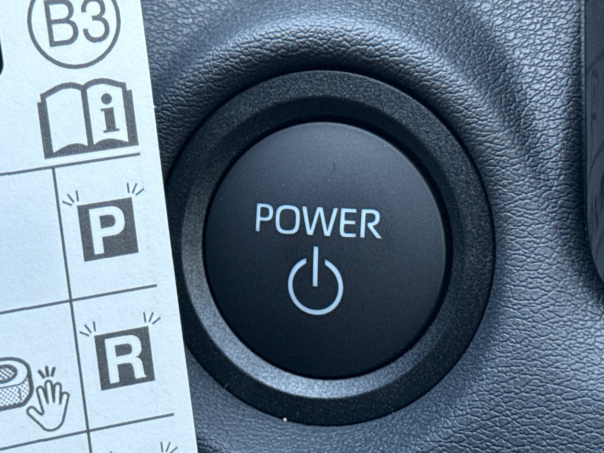 New 2026 Wind Chill Pearl <sup>1</sup> Toyota  SE image 27