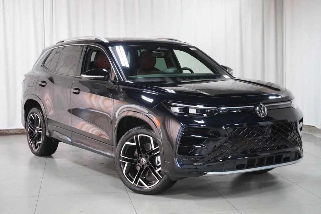 New 2026  Volkswagen 2.0T SEL R-Line Turbo image 2