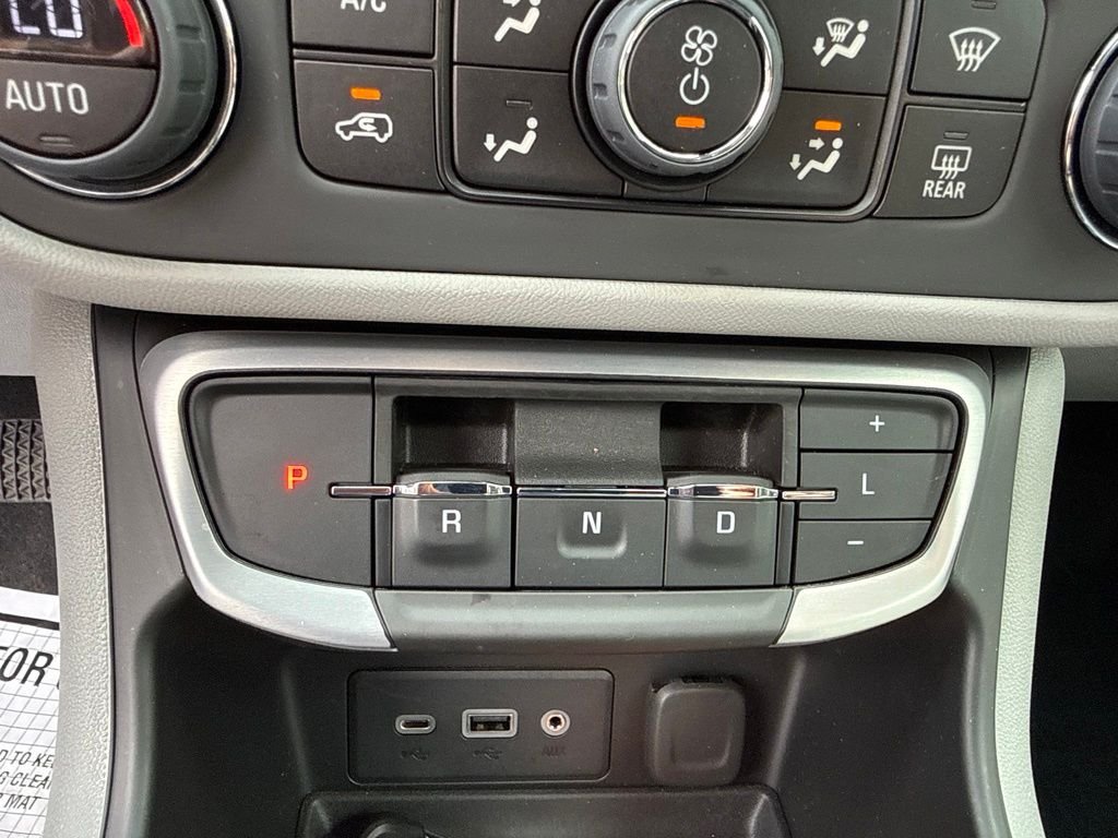 Used 2023 Red GMC SLE image 34