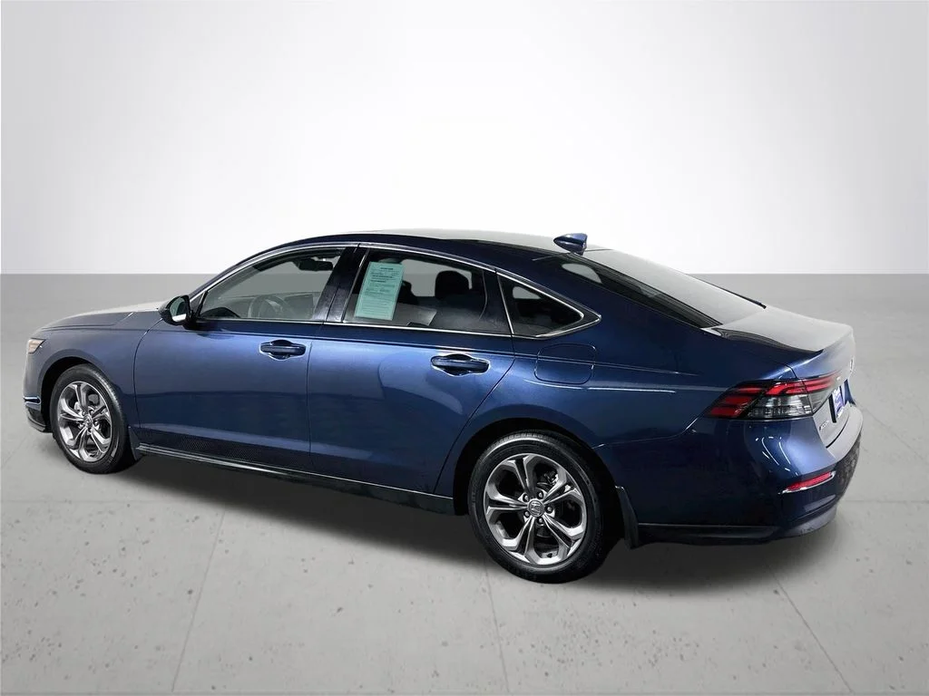 Used 2024 Canyon River Blue Metallic Honda EX image 8
