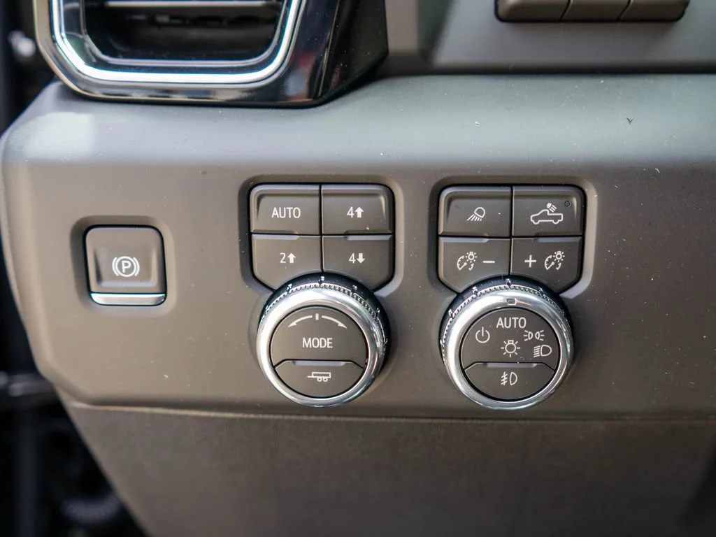 2026 GMC Sierra 2500HD Denali Ultimate - Photo 20