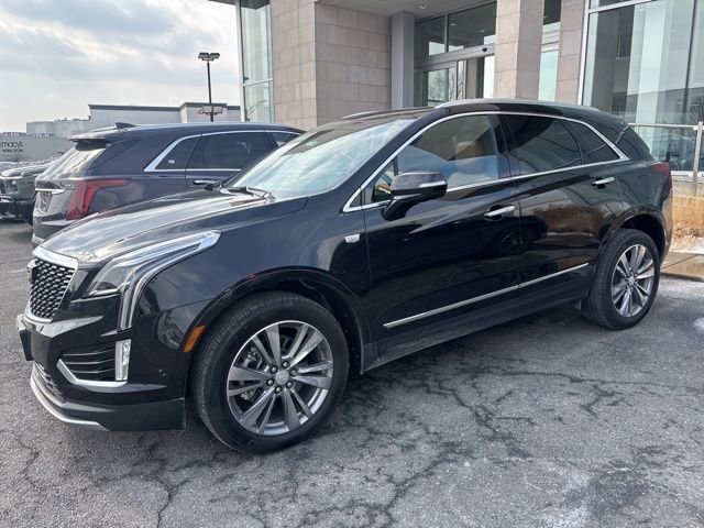 2022 Cadillac XT5 Premium Luxury