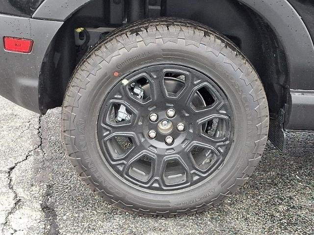 New 2026 Shadow Black Ford Badlands® image 25