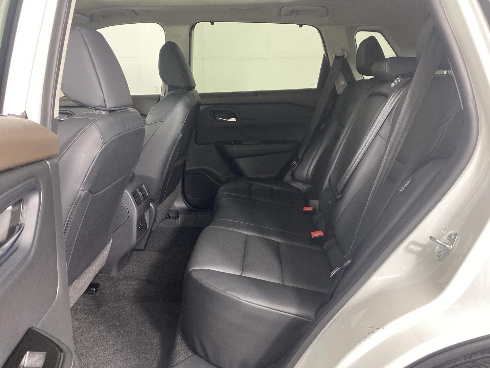 Used 2023 Pearl White Tricoat Nissan SV image 24
