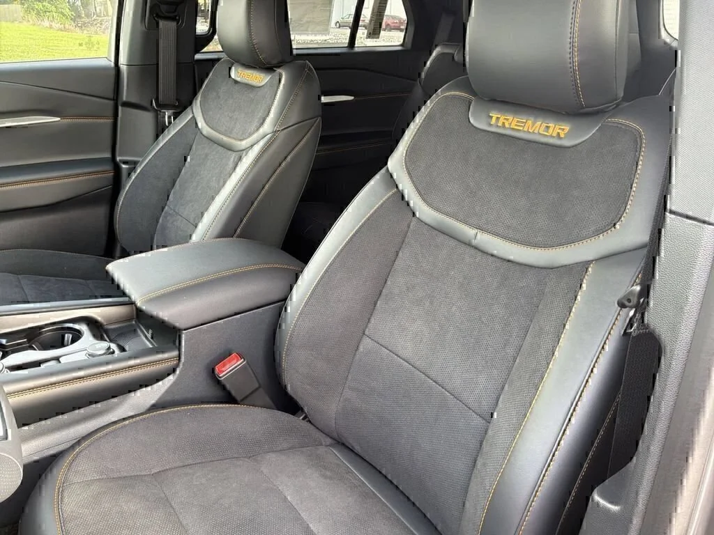 New 2026 Carbonized Gray Metallic Ford Tremor® image 12