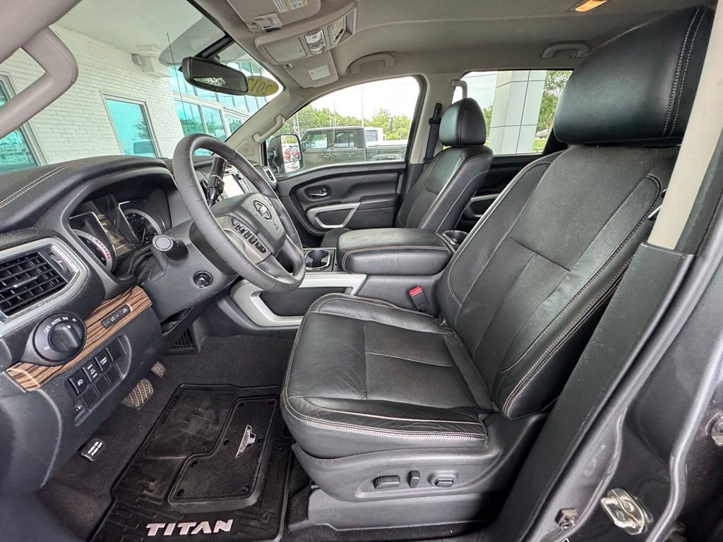 Used 2017 Gray Nissan SL image 12