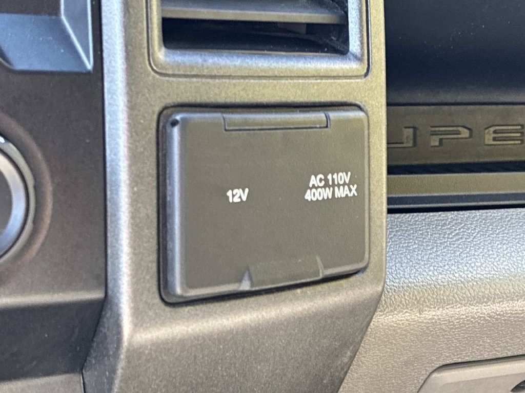 Used 2022 White Ford XL image 32