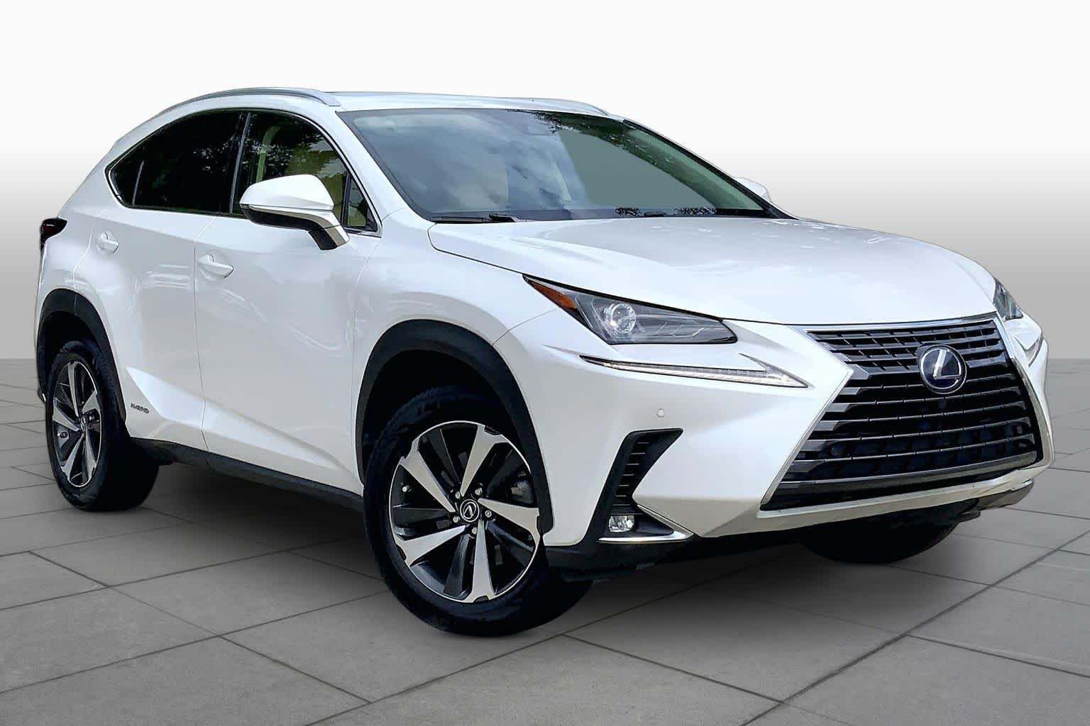 Used 2021 Eminent White Pearl Lexus  image 3