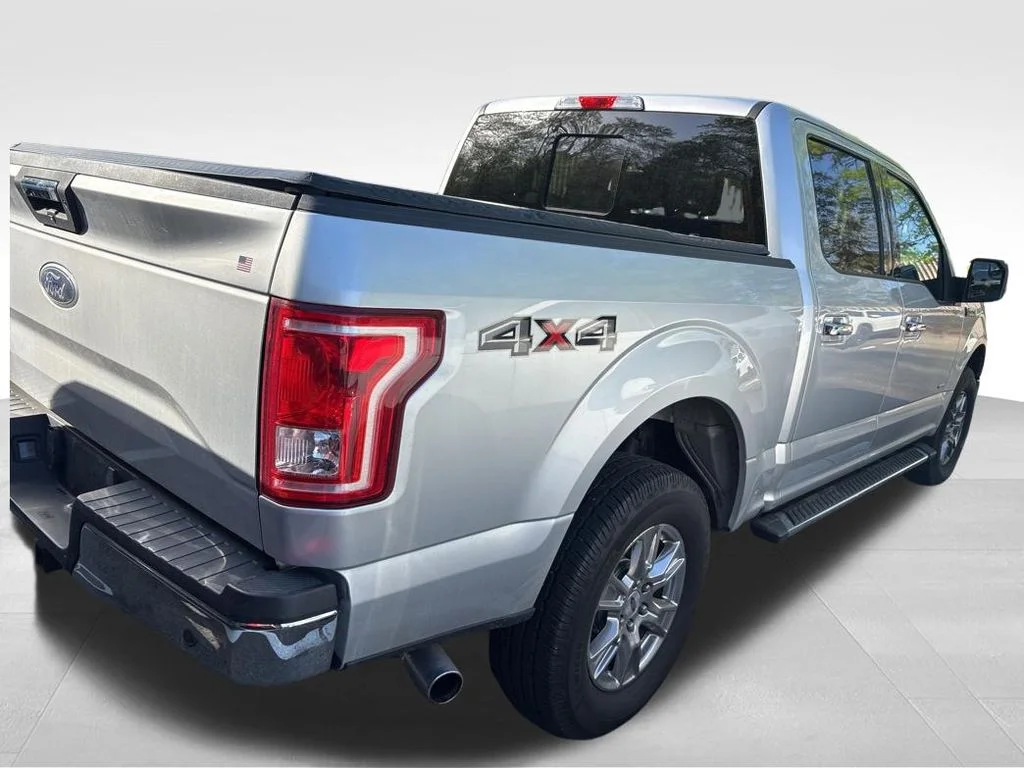 Used 2017 Silver Ford XLT image 13