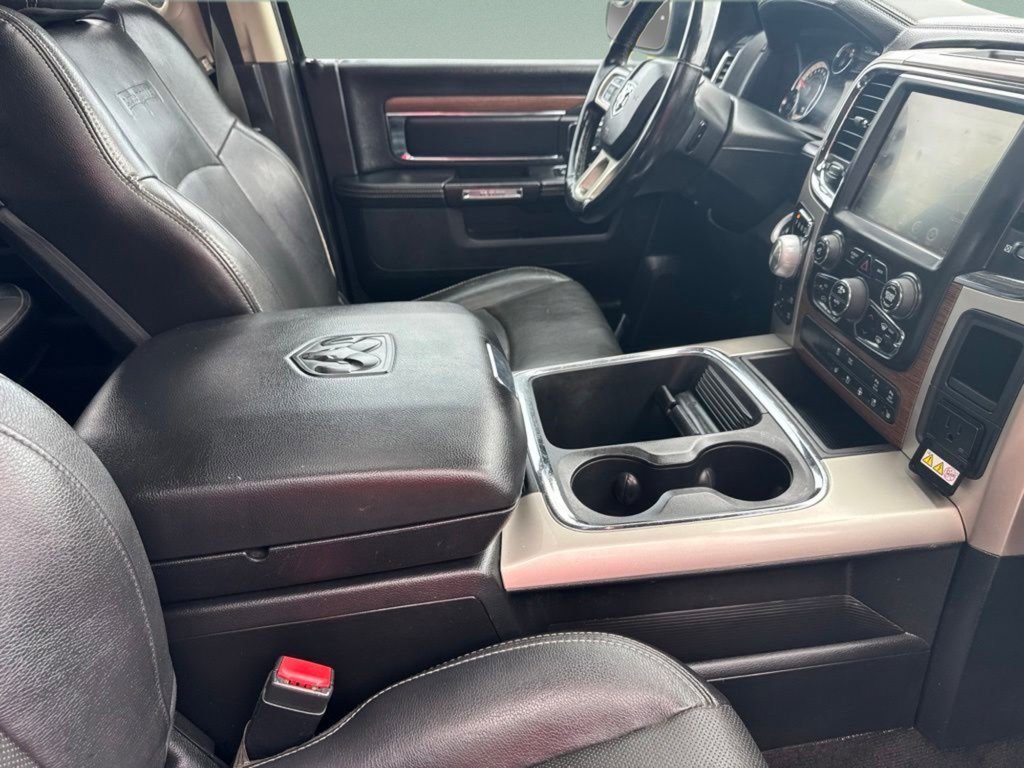 Used 2017 Brilliant Black Crystal Pearlcoat Ram Laramie image 24