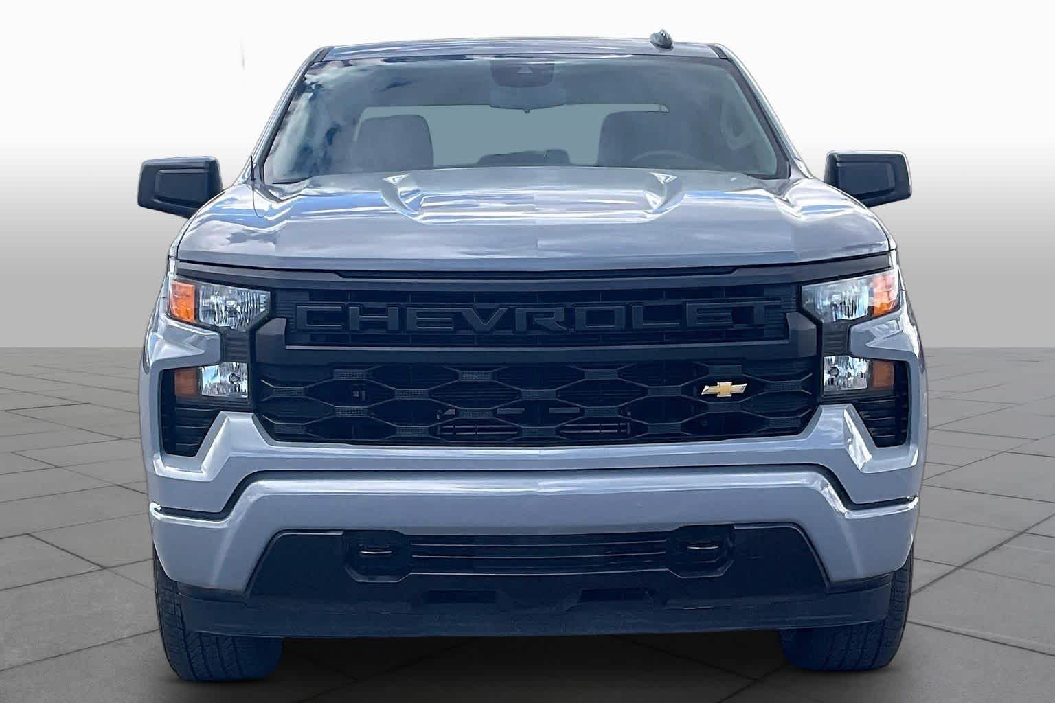 Used 2024 Slate Gray Metallic Chevrolet Custom image 4