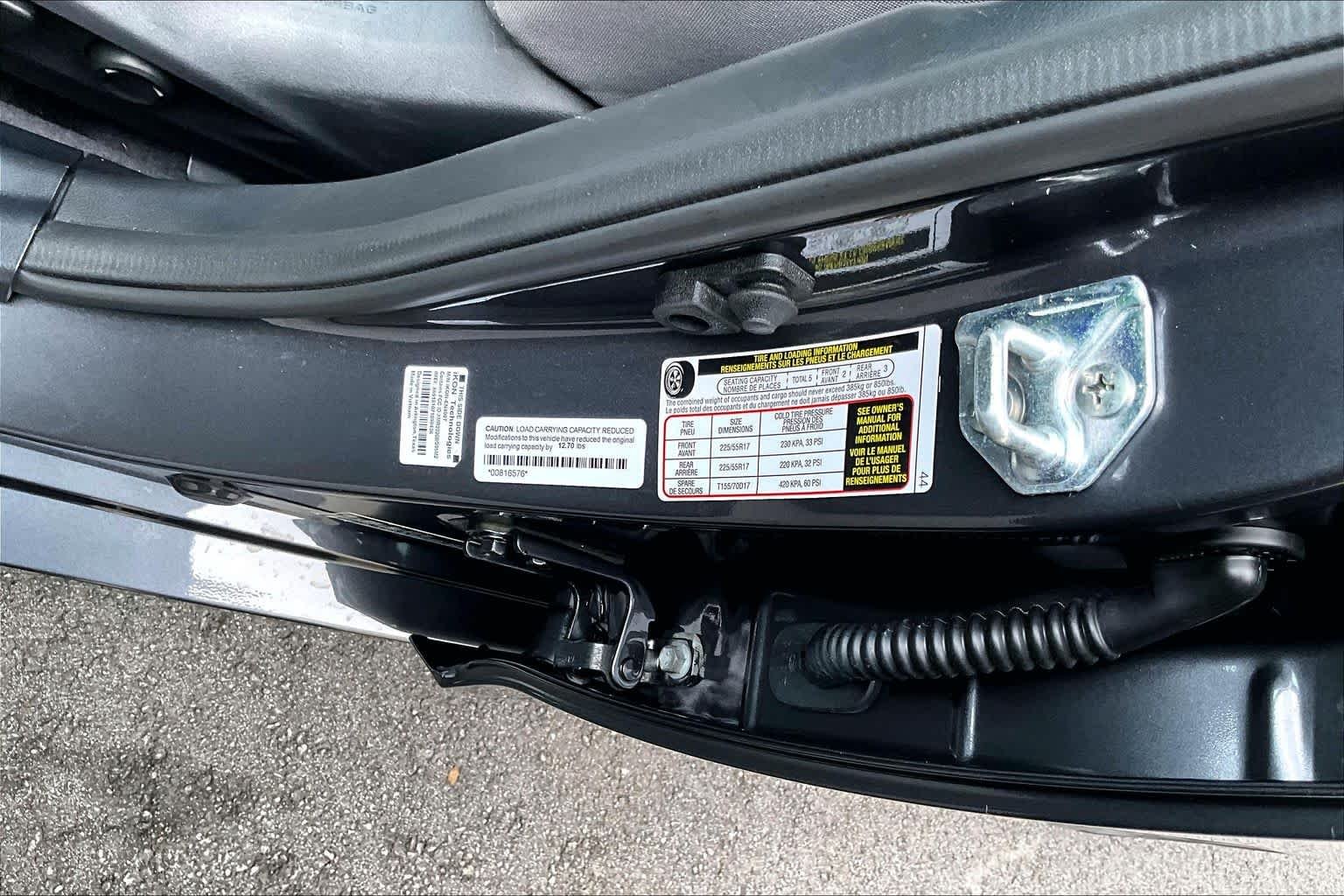 Used 2025 Magnetite Gray Metallic Subaru Premium image 33