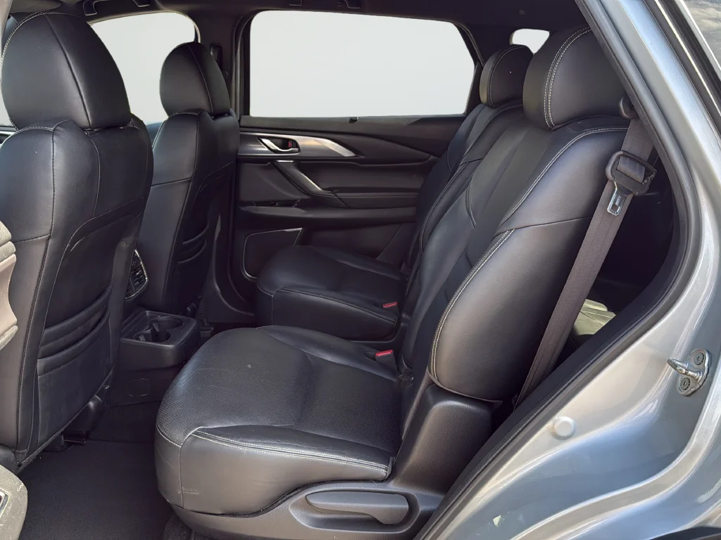 Used 2020 Silver Mazda Grand Touring image 23