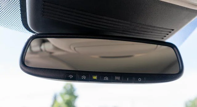 Used 2019 White INFINITI ESSENTIAL image 41
