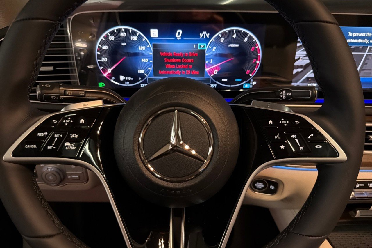 New 2026 Polar White Mercedes-Benz GLE 450 4MATIC® SUV image 23