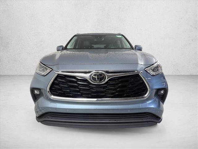 Certified Used 2021 MOON DUST Toyota  image 10