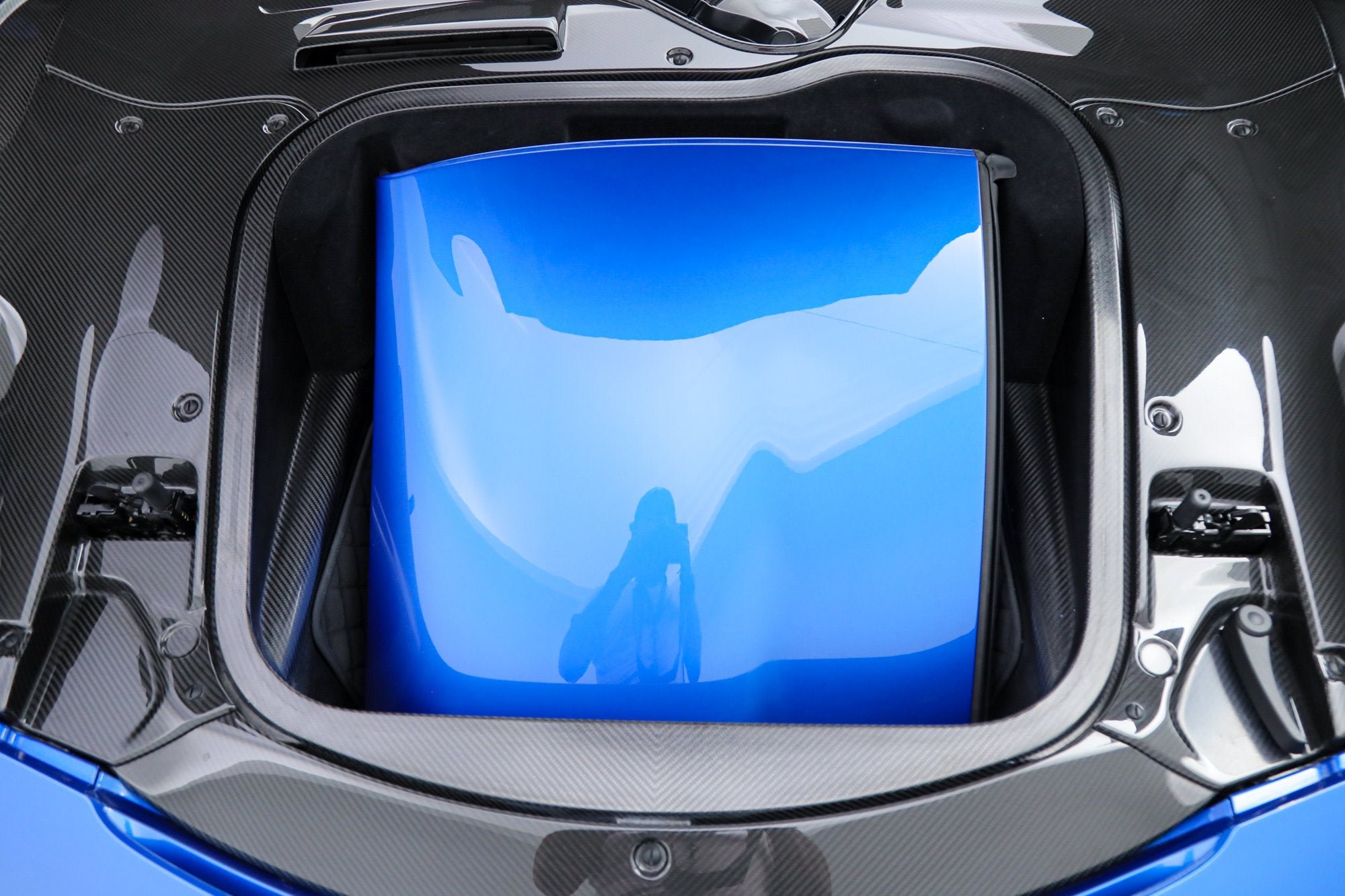 Used 2015 Blue Porsche  image 45