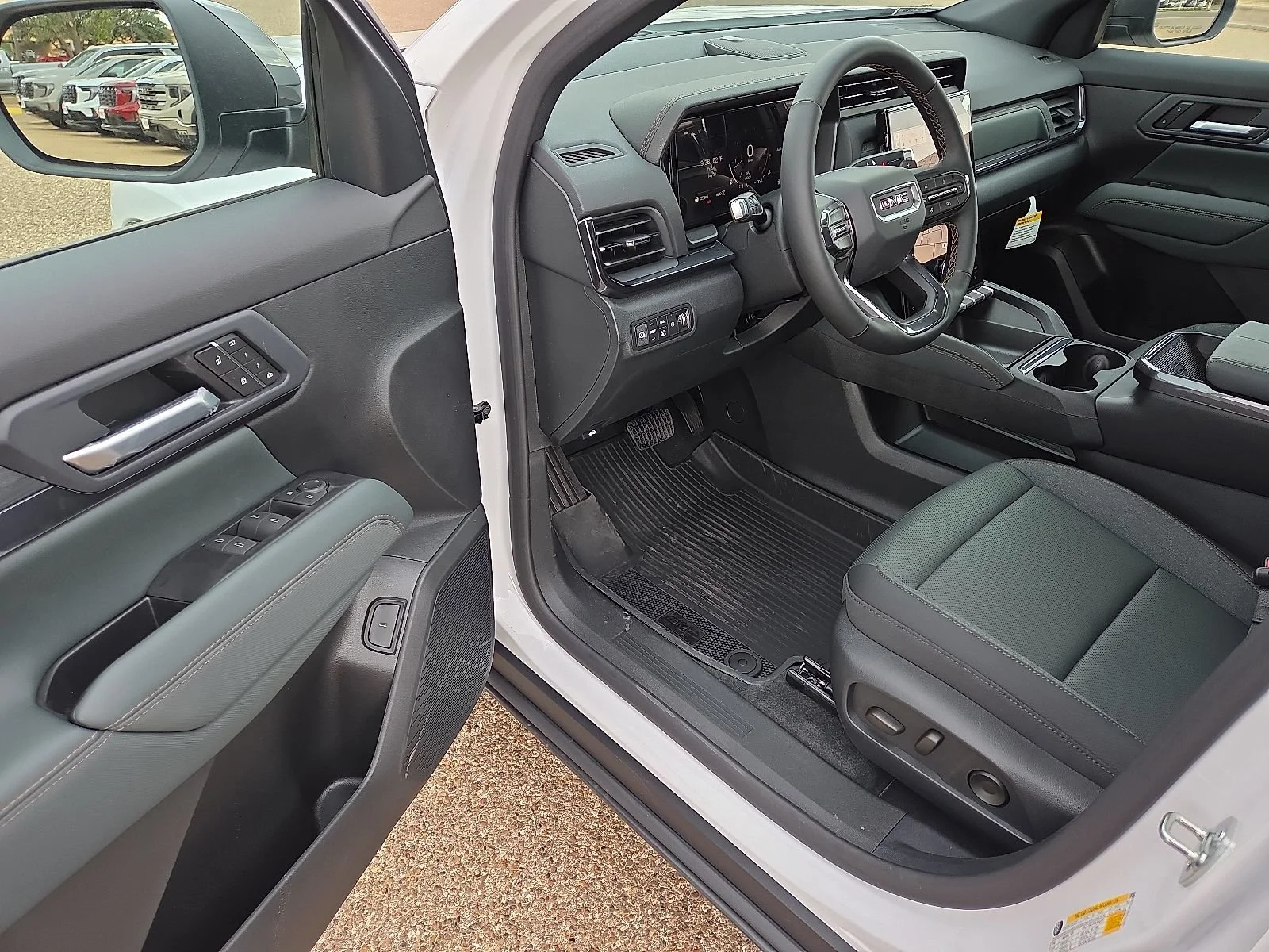 2027 GMC Terrain AT4 - Photo 11
