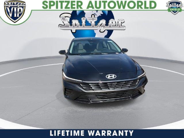 New 2026 Black Hyundai Limited image 4