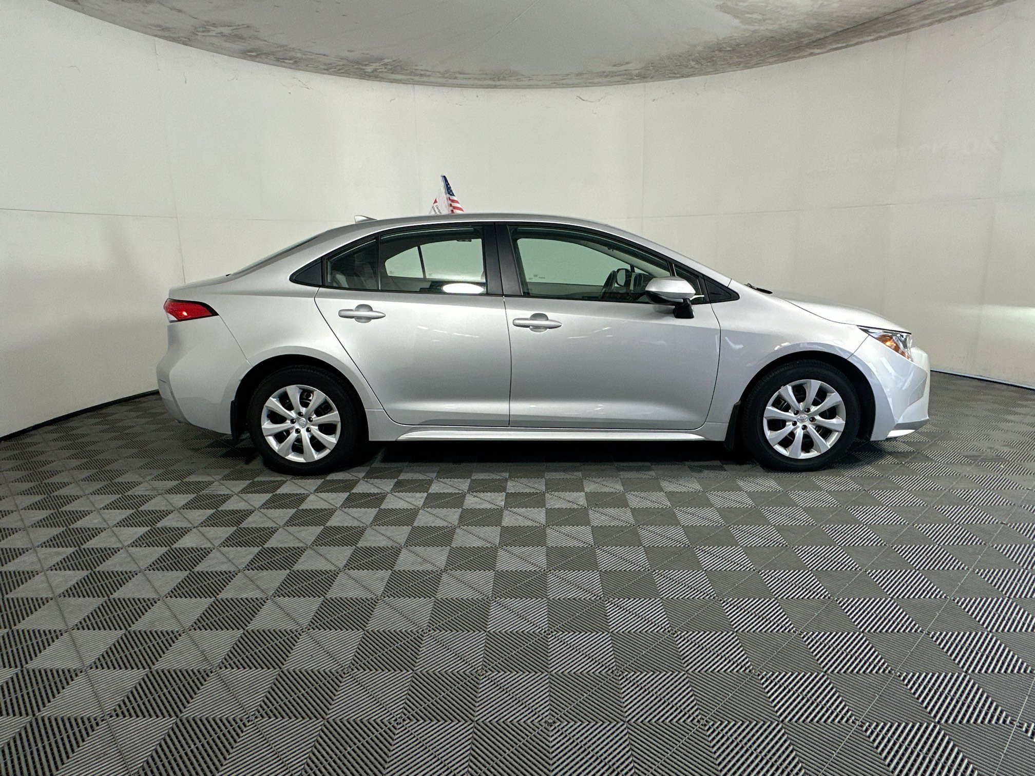 Certified Used 2025 Classic Silver Metallic Toyota LE image 2