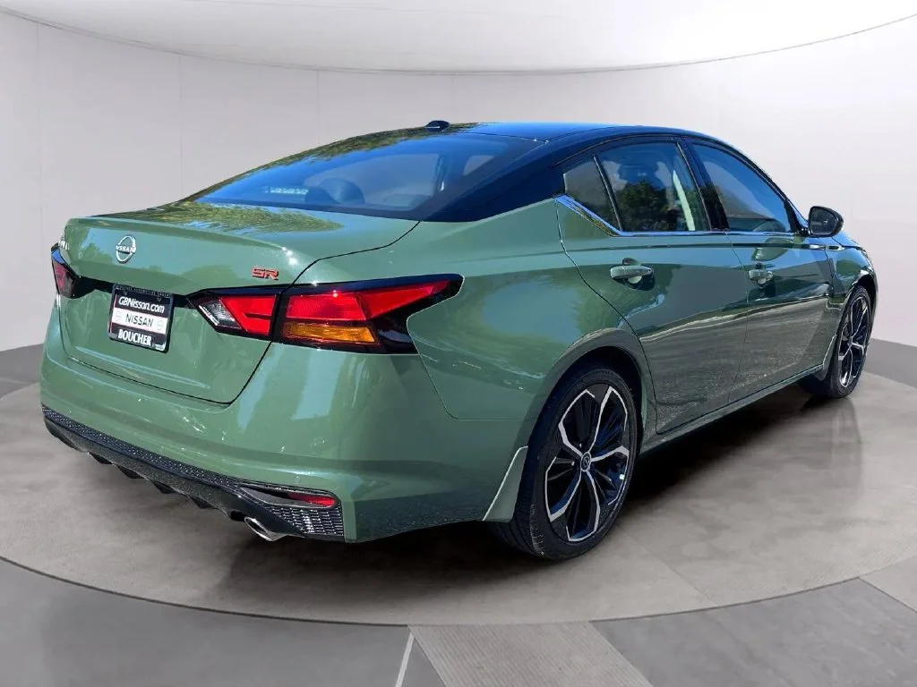 New 2026 Tactical Grn/Super Black Nissan 2.5 SR image 3