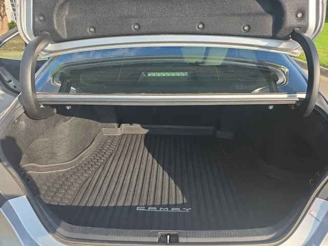 Used 2019 Silver Toyota SE image 13