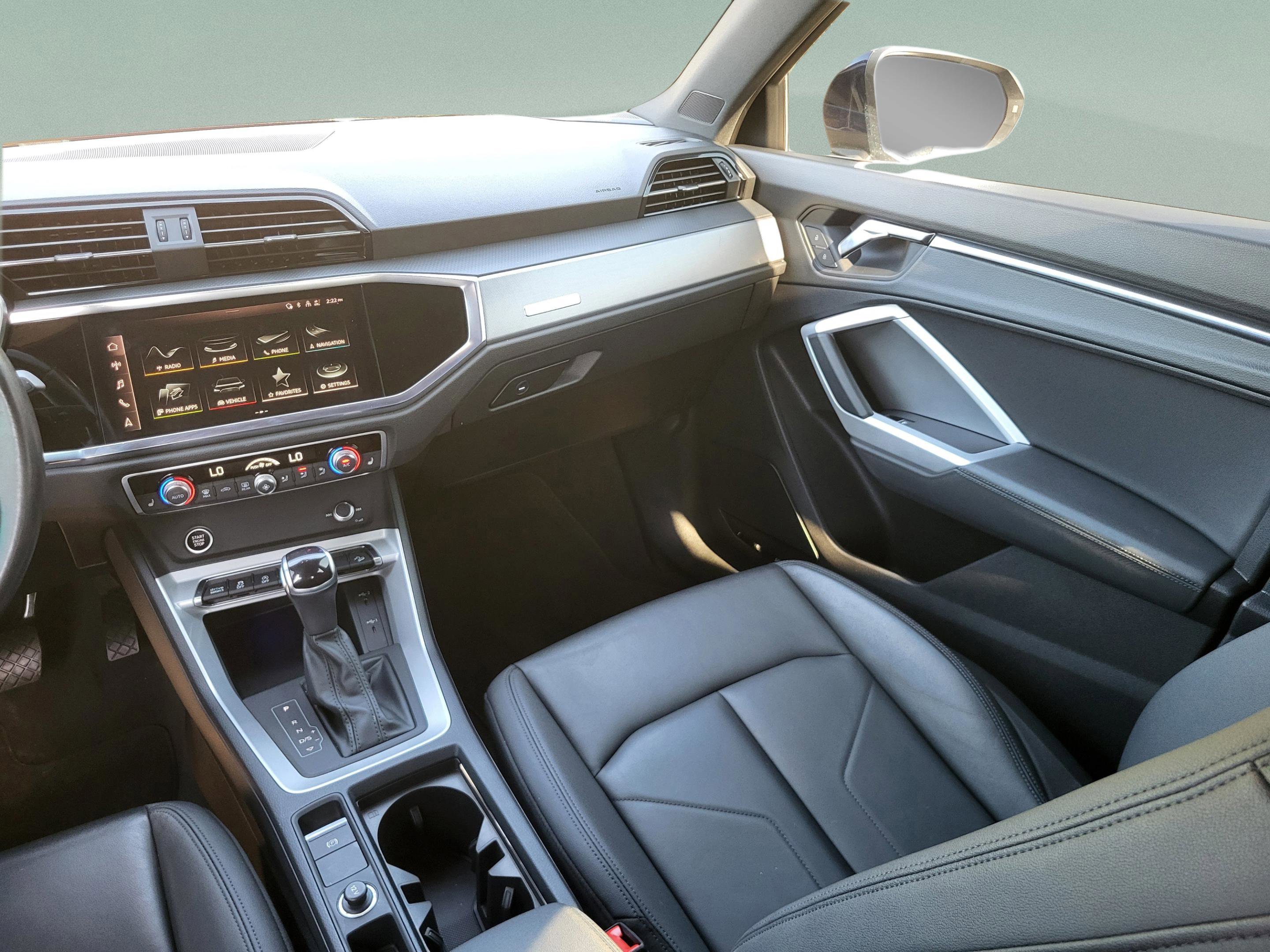 2022 Audi Q3 S Line Premium Plus - Photo 51