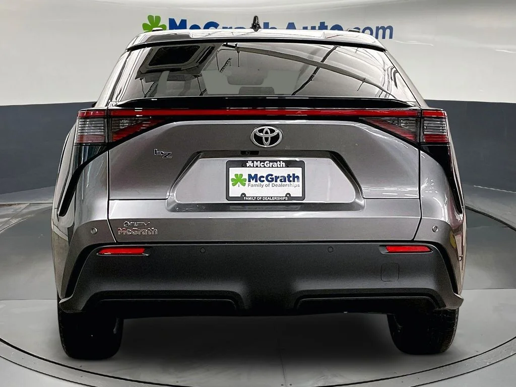 New 2026 Heavy Metal <sup>1</sup> Toyota  XLE image 5