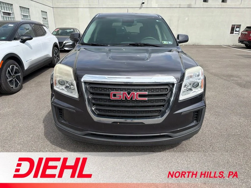 Used 2016 IRIDIUM METALLIC GMC SLE image 1