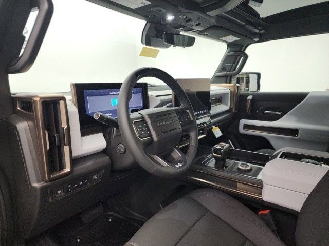 2025 GMC HUMMER EV 2X - Photo 12