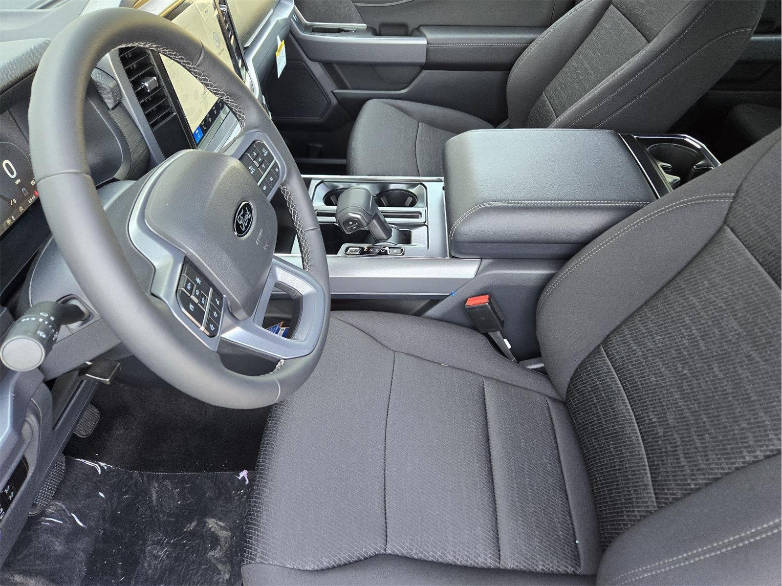 New 2026 Agate Black Metallic Ford XLT image 8