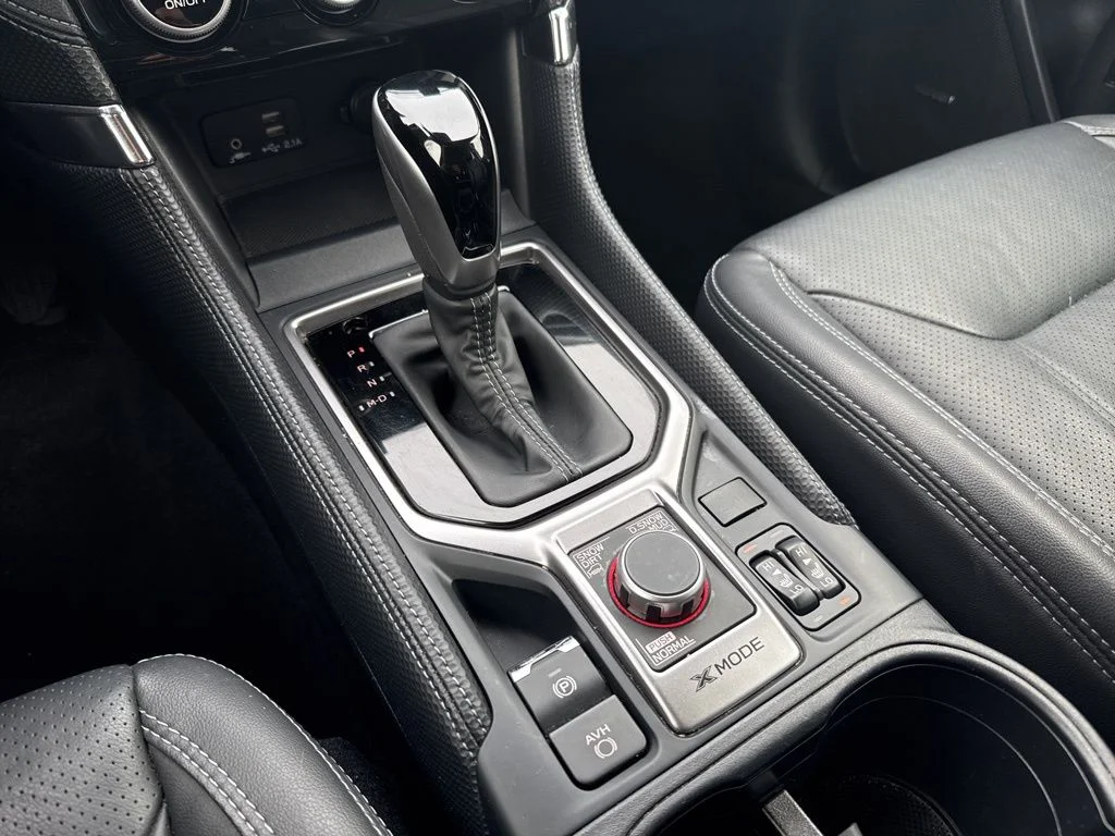 Used 2022 Gray Subaru Touring image 15