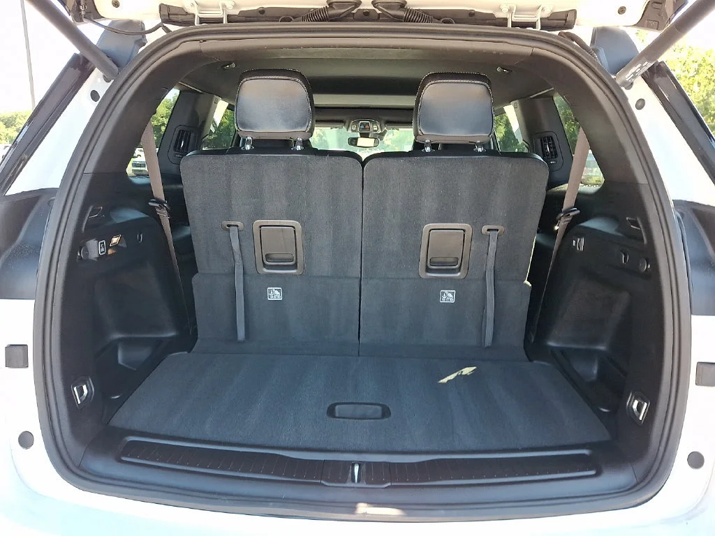 Used 2023 Bright White Clearcoat Jeep Altitude image 31