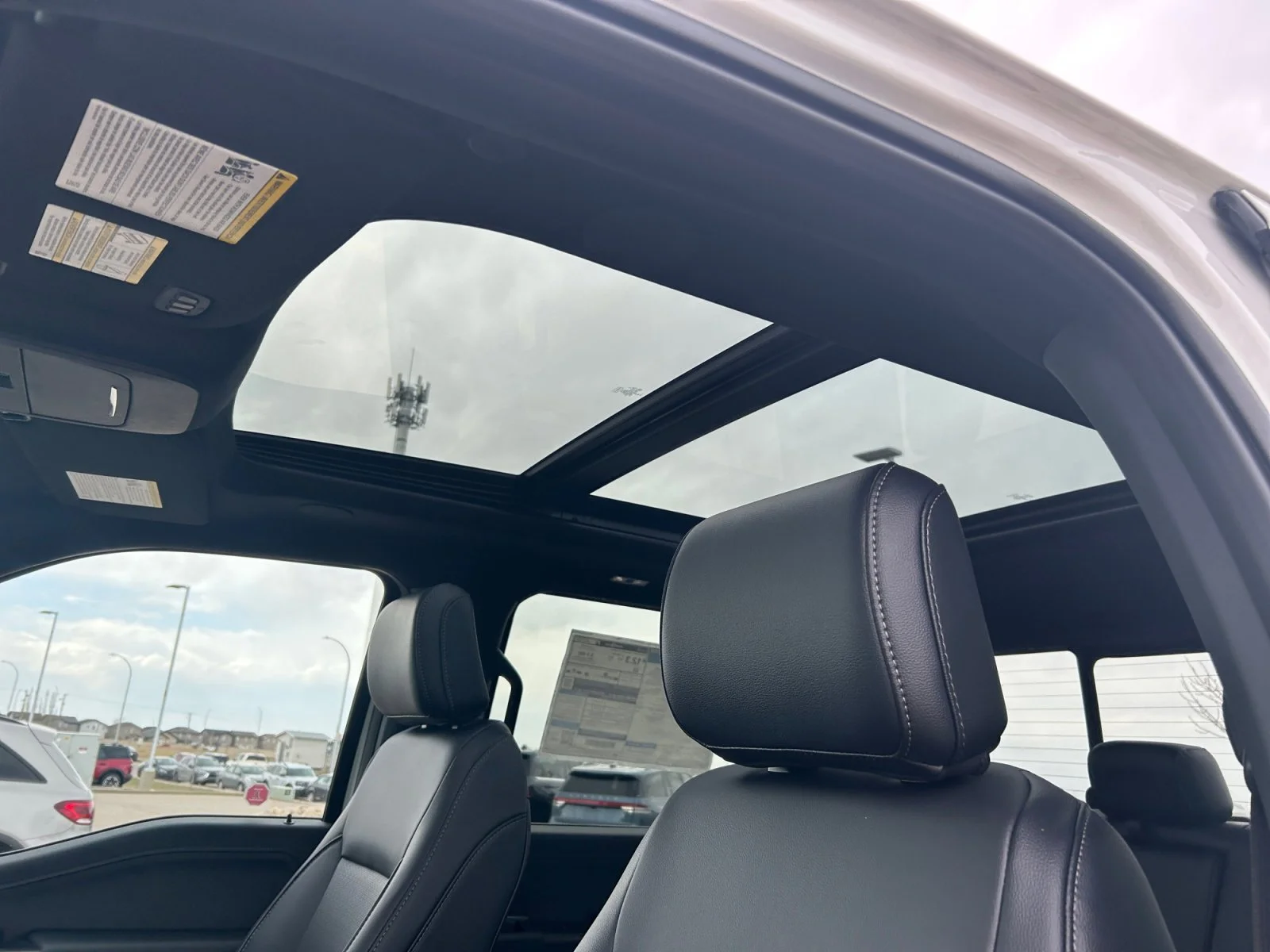New 2026 Star White Metallic Tri-Coat Ford Lariat image 18