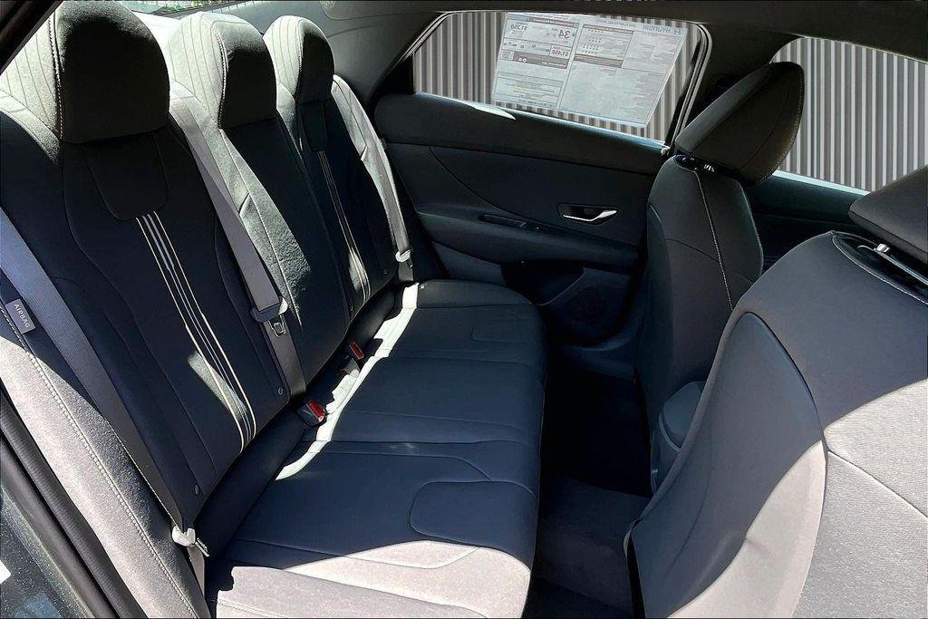 New 2026 Amazon Gray Hyundai SEL Sport image 11