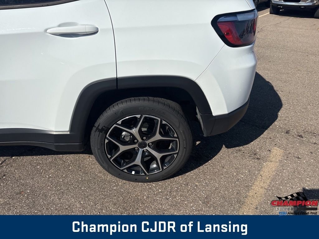 Used 2025 Bright White Clearcoat Jeep Limited image 31
