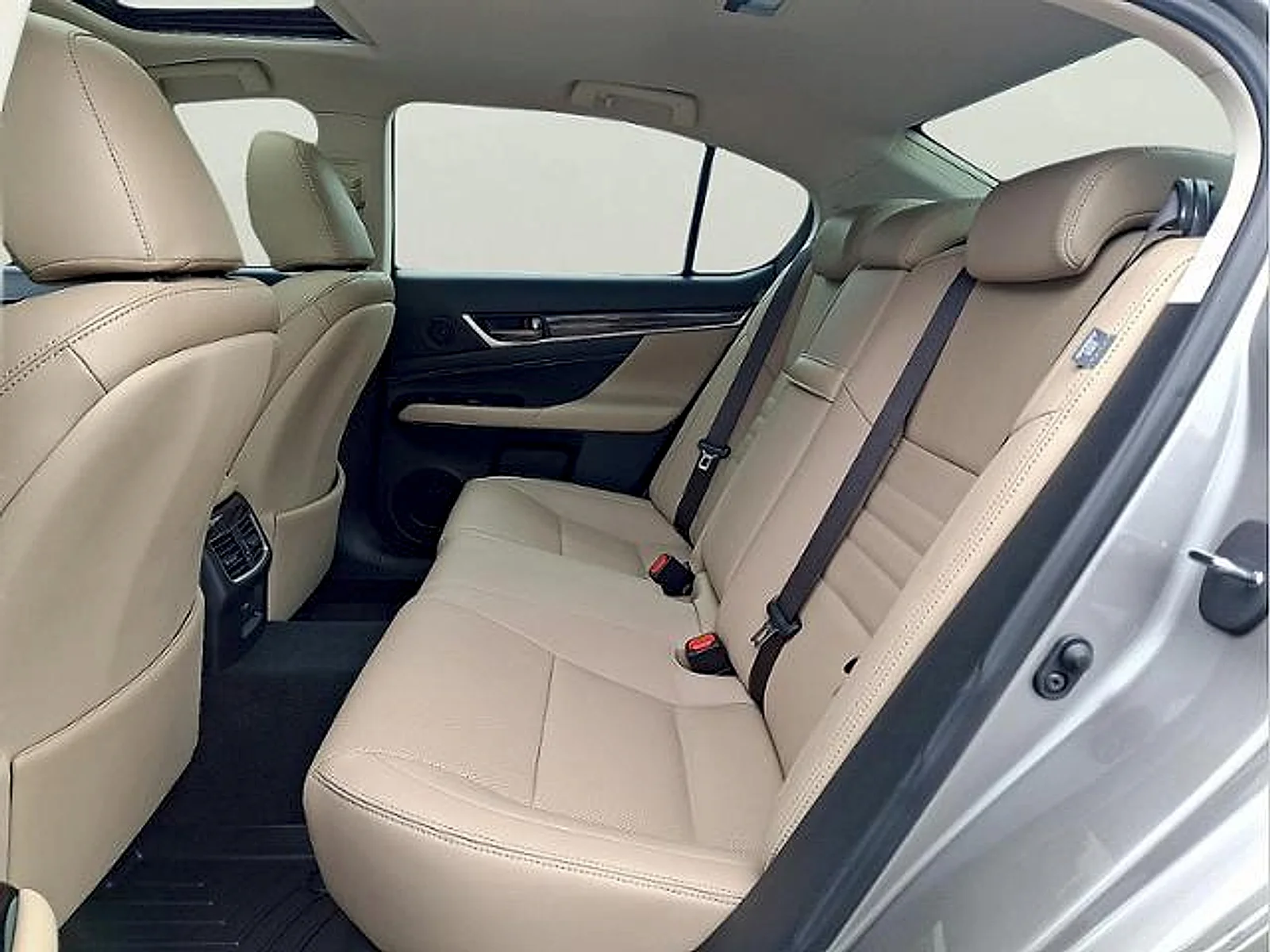 Used 2020 Atomic Silver Lexus  image 9