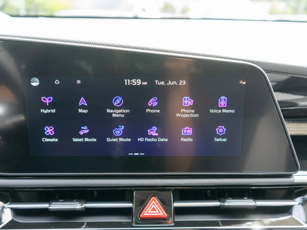 New 2026 Snow White Pearl Kia EX image 21