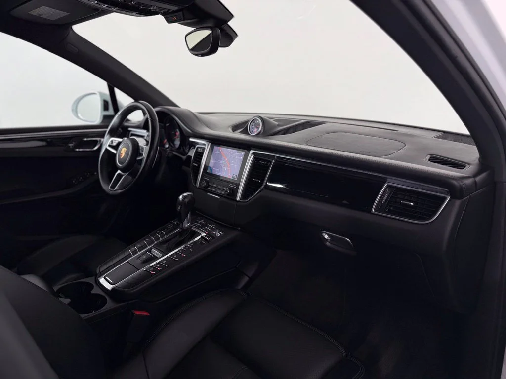 Used 2018 White Porsche S image 21