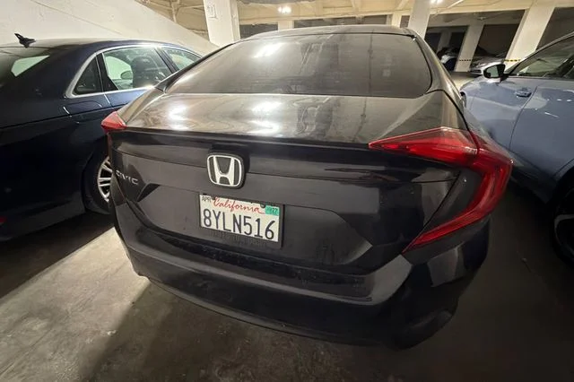 Used 2018 Crystal Black Pearl Honda LX image 9