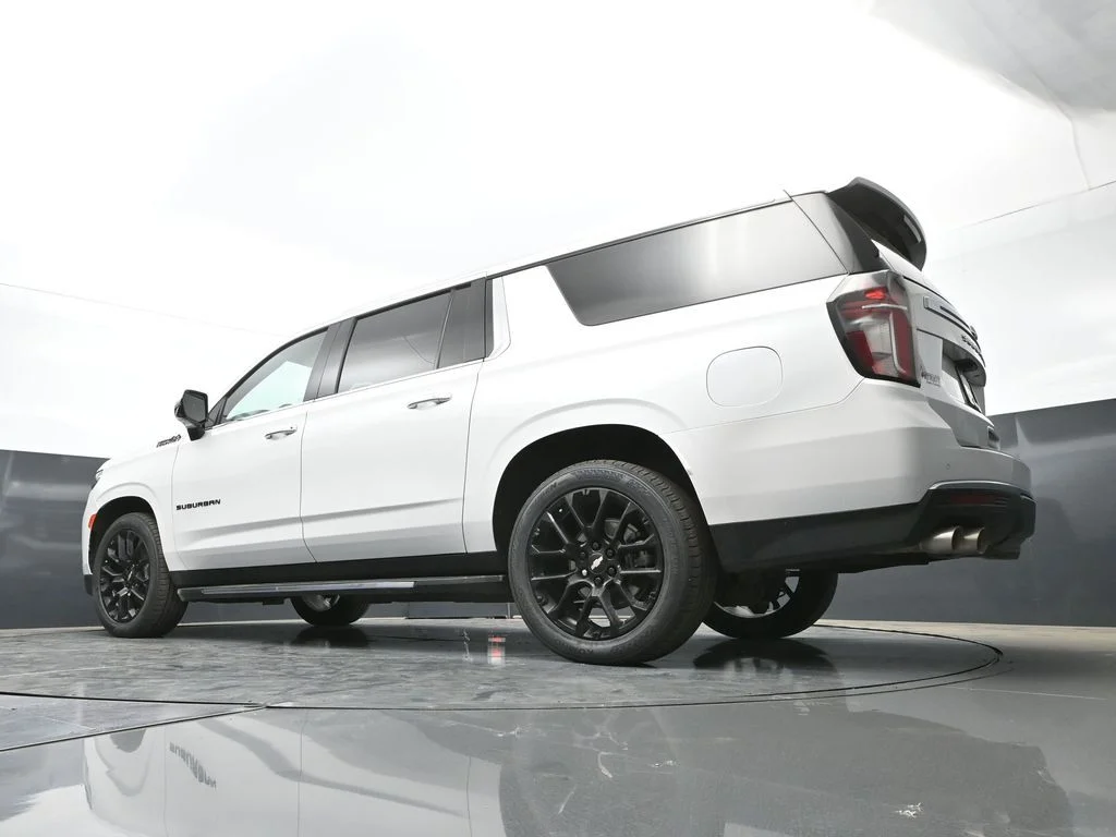 Used 2022 Beige Chevrolet High Country image 45