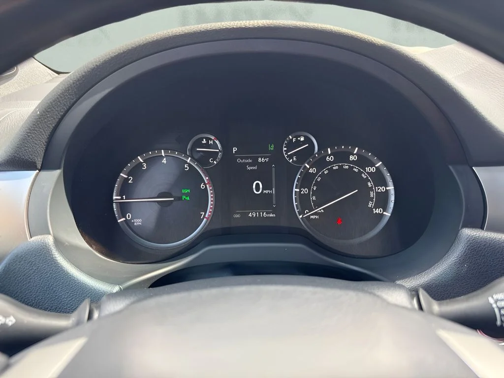 Used 2022 Black Lexus 460 image 16