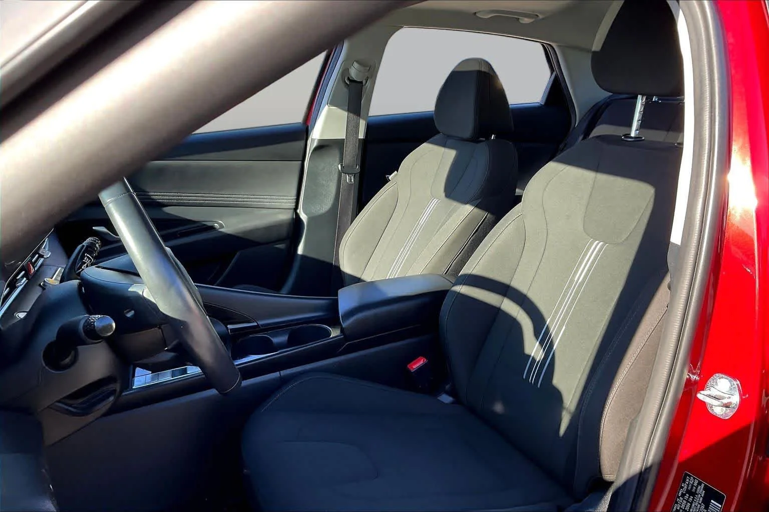 Used 2025 Ultimate Red Hyundai SEL Convenience image 8