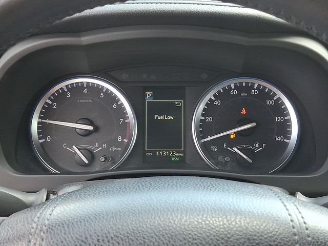 Used 2017 Silver Toyota XLE image 21