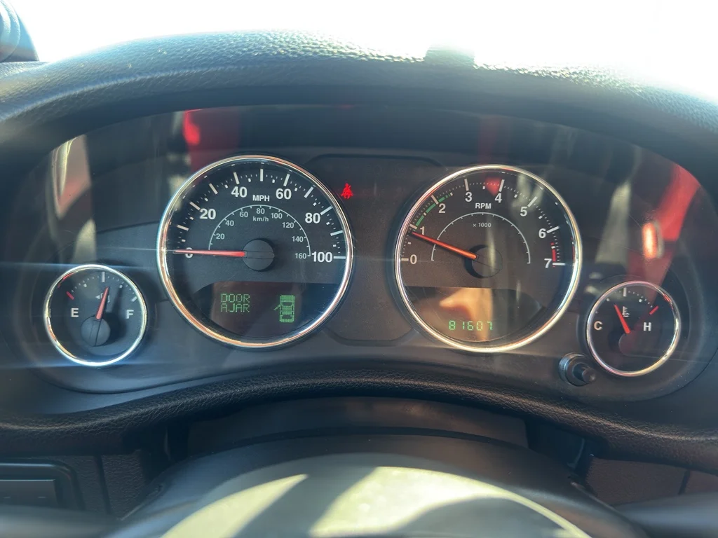 Used 2013  Jeep Rubicon 10th Anniversary image 30