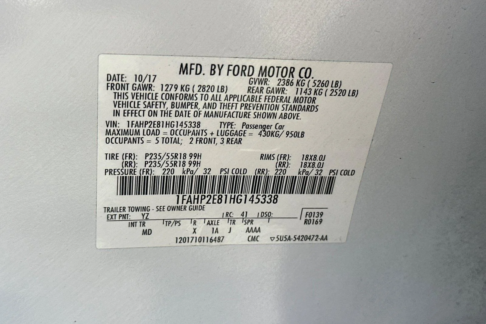 Used 2017 Oxford White Ford SEL image 28